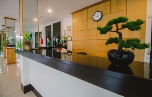 Th Beach Hotel