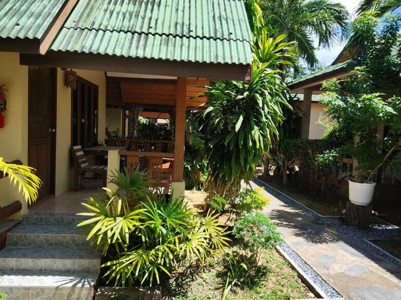 Hotel Lanta Riviera Resort
