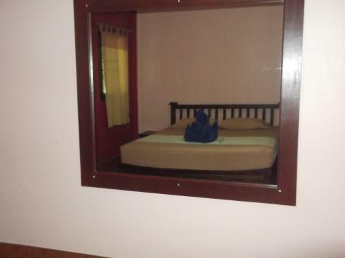 Lanta Bee Garden Bungalow
