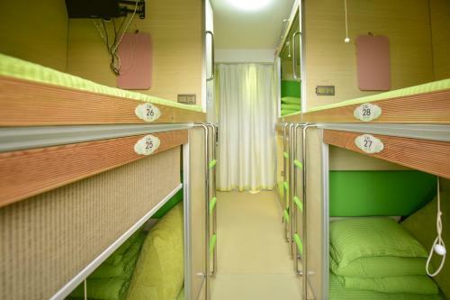 Qingting Space Capsule Hostel