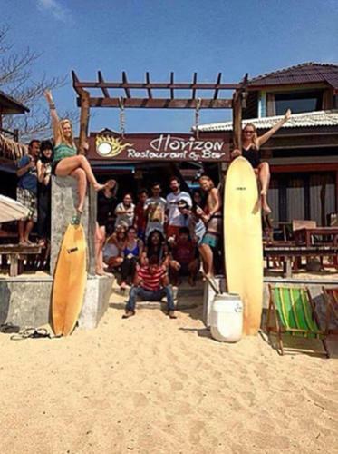 Horizon Bungalows Restaurant And Bar