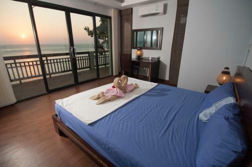 Penn Sunset Villa With Private Pool 10