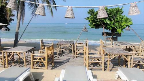 Hotel Lanta New Coconut Bungalow