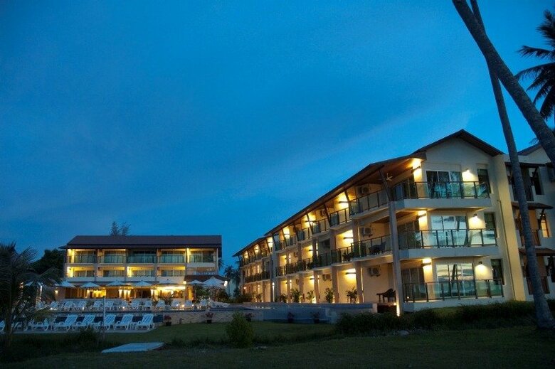 Hotel Lanta Pura Beach Resort