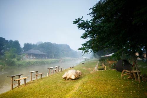 Hotel Baan Pai Riverside Resort
