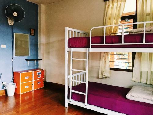 Albergue Baan Mai Sak