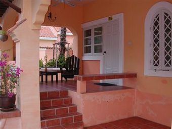 Hotel Baanrajdamnern Hua Hin