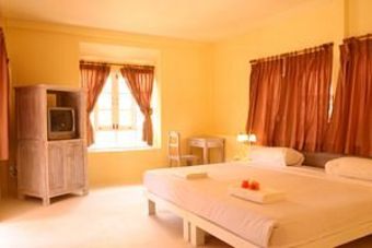 Hotel Baanrajdamnern Hua Hin