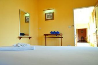 Hotel Baanrajdamnern Hua Hin
