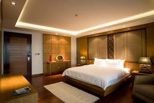 Hotel The Nchantra Pool Suite Phuket