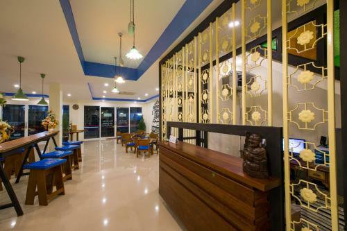 Hostal The Pho Thong Phuket