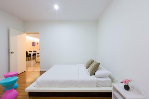 Apartamentos Baan Poolom Beachfront Condominium