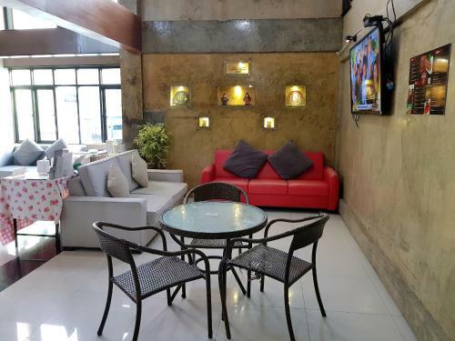 Izen Budget Hotel & Residence