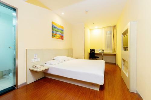 Hotel Hanting Express Shanghai Lujiabang Road