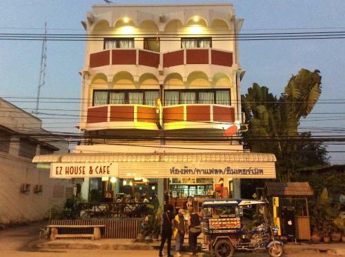 Hostal Ez House