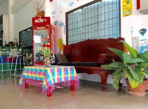 Hostal Ez House