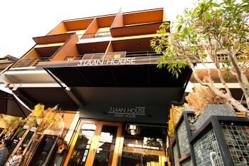 Hostal 3laanhouse