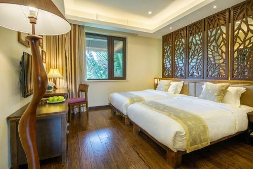 Hotel Yalong Bay Villas & Spa