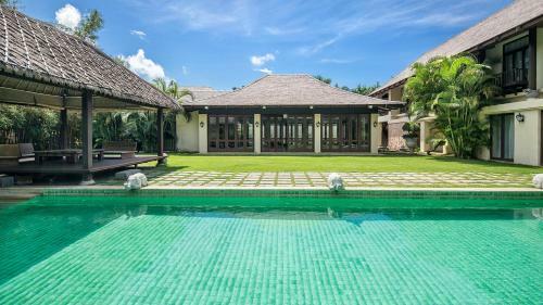 Hotel Yalong Bay Villas & Spa