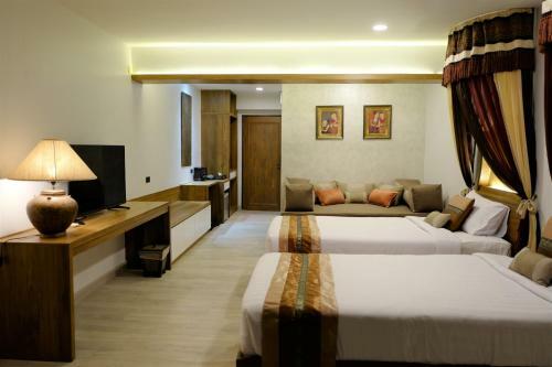 Big Tree Boutique Hotel