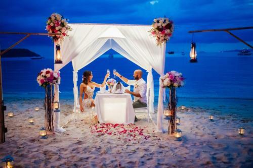 Hotel Secret Garden Beach Resort