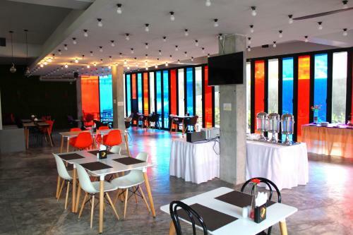 Replay Bangrak Beach Studio Apartment