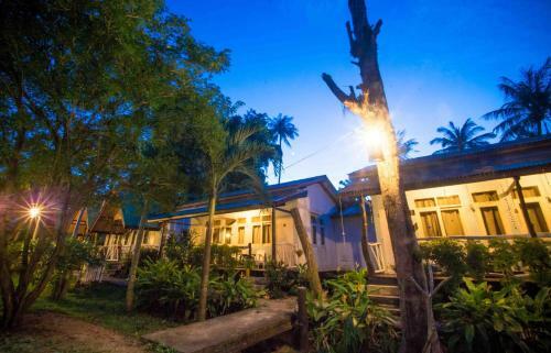 Hotel By Beach Resort
