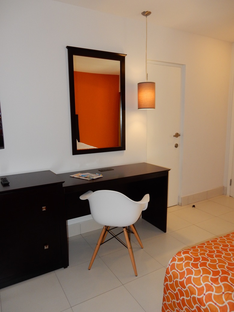 Hotel Talk Of The Town Beach Club
