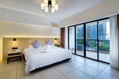 J Hotel