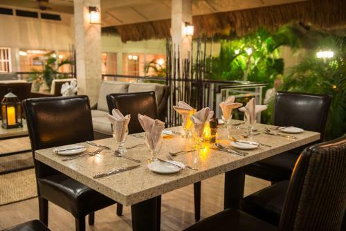 Hotel Manchebo Beach Resort And Spa