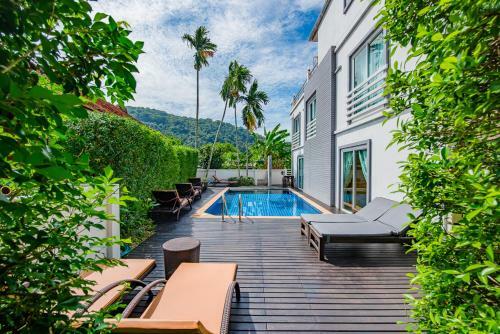 Hotel Pure & Pam Village