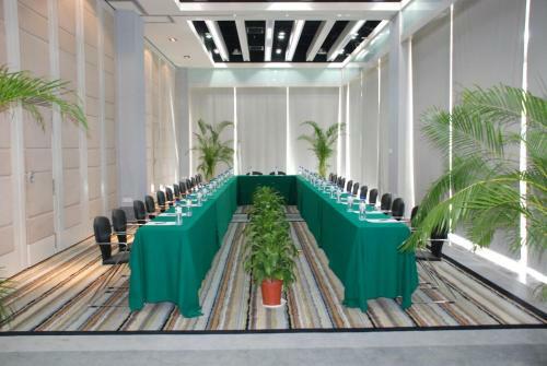 Hotel Cactus Resort Sanya By Gloria