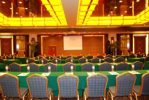 Hotel Cactus Resort Sanya By Gloria