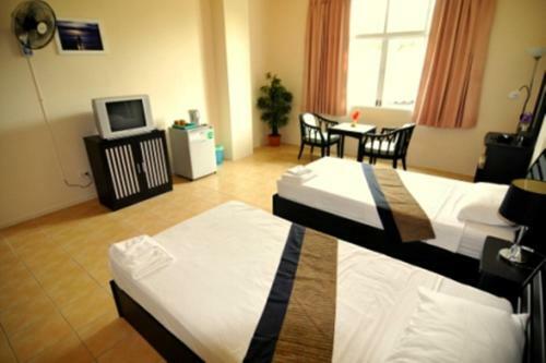 Hostal Beach Breeze Guesthouse