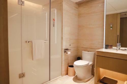Renaissance Shenzhen Luohu Hotel