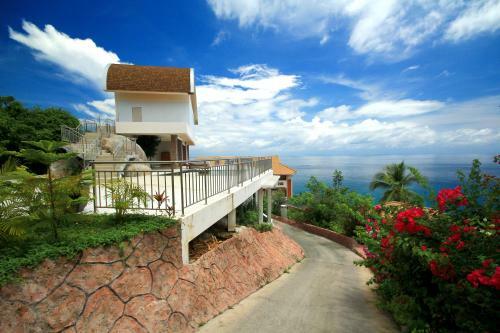 Hotel Pinnacle Koh Tao Resort