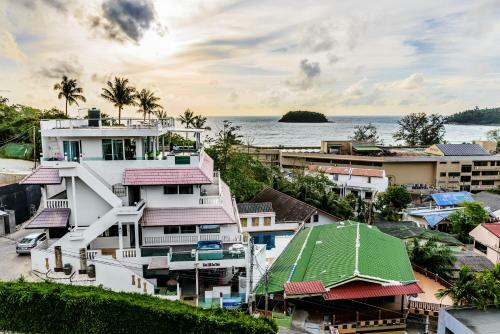 Hotel Kata Hill Sea View