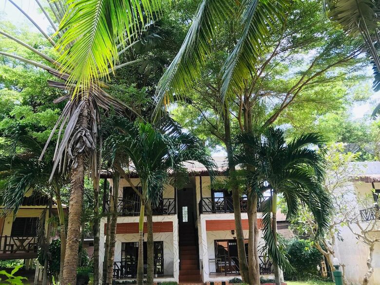 Bow Thong Beach Resort