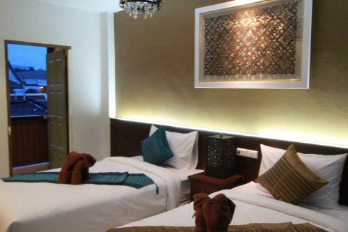 Hotel The Charm Kata