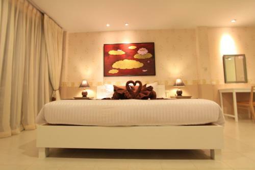 Hotel The Charm Kata