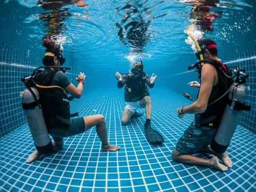 Hotel Ban's Diving Resort