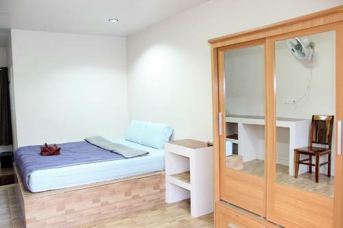 Hostal Sairee Center Guest House