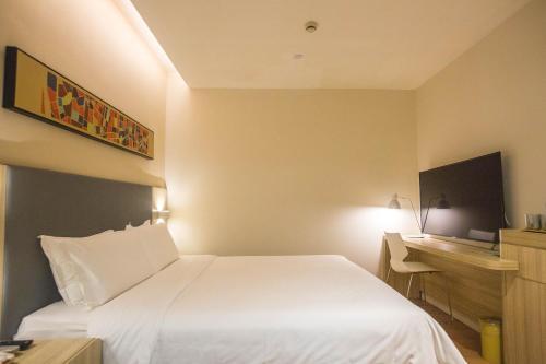 Hotel Hanting Express Shanghai Plaza 66