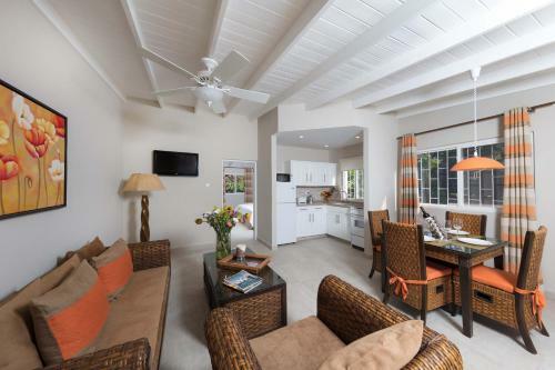 Villa All Seasons Resort