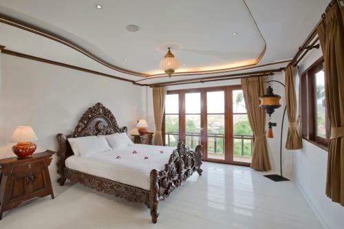 Hotel Paradise Island Estate