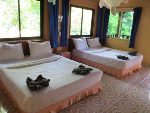 Hostal Khaosok Island Resort