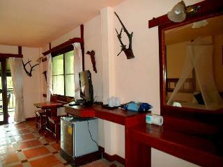 Khao Sok River Lodge