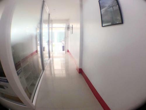 Hostal Swiss House