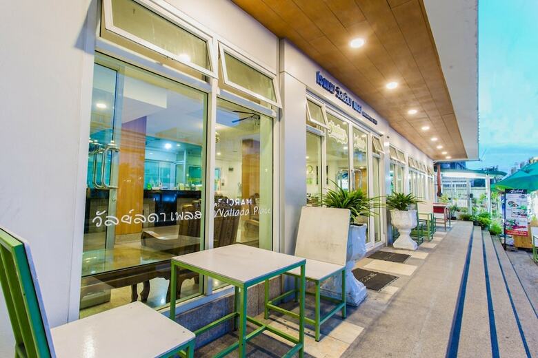 Wallada Place Hotel