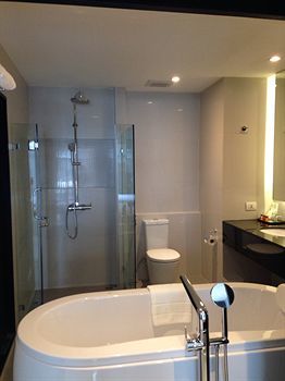 S Ratchada Hotel